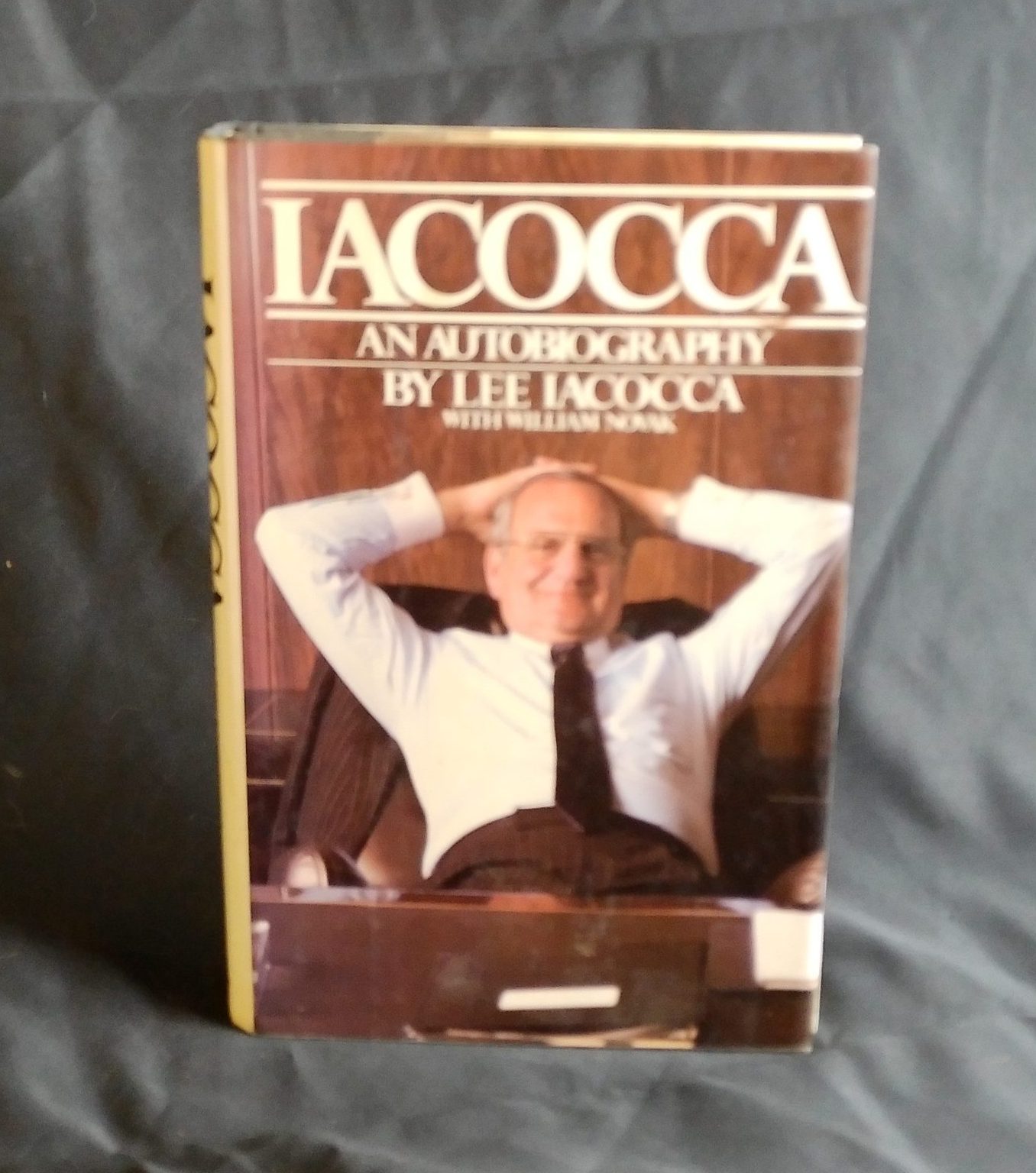 Iacocca: An Autobiography Lee Iacocca with William Novak